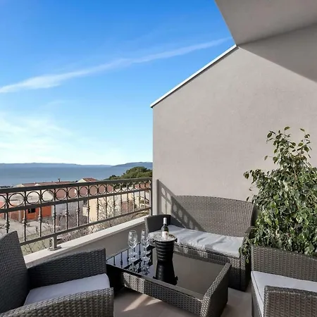 Apartment Luxurious Eol Makarska