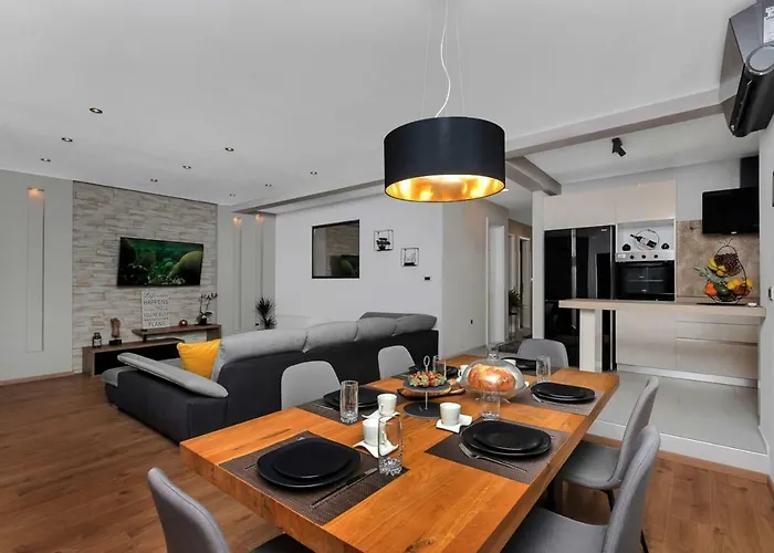 Luxurious Eol Apartmán Makarská