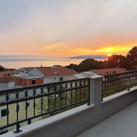 Luxurious Eol Appartement Makarska